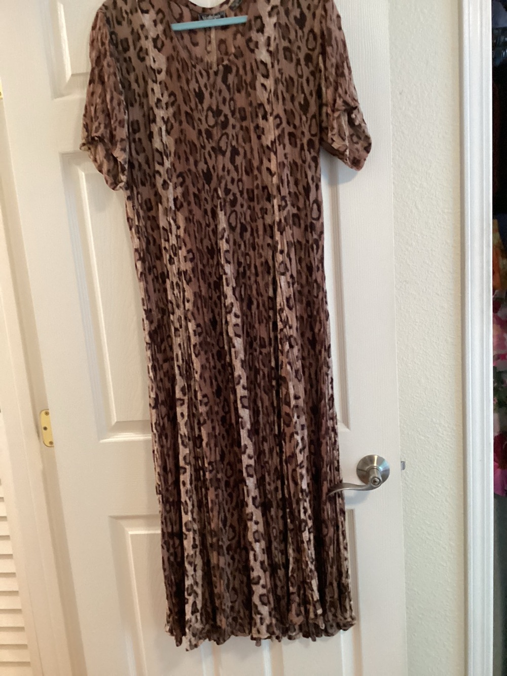 Vintage Nostalgia leopard Print Short Sleeve Maxi Dress - Brown